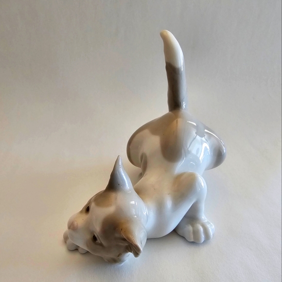 Vint. LLADRO, CAT Figurine - #5112, Attentive Cat, Come Play w Me - Picture 3 of 10